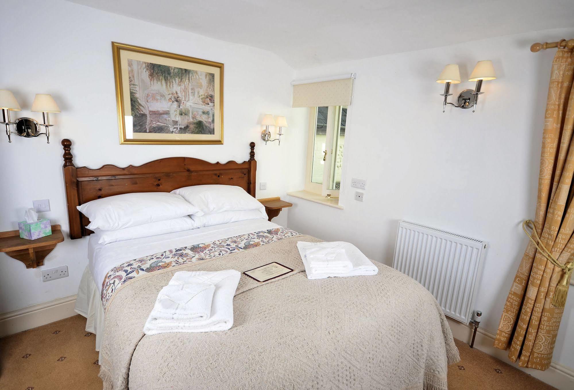 The Abbey Hotel & Apartments Bury St. Edmunds Екстериор снимка
