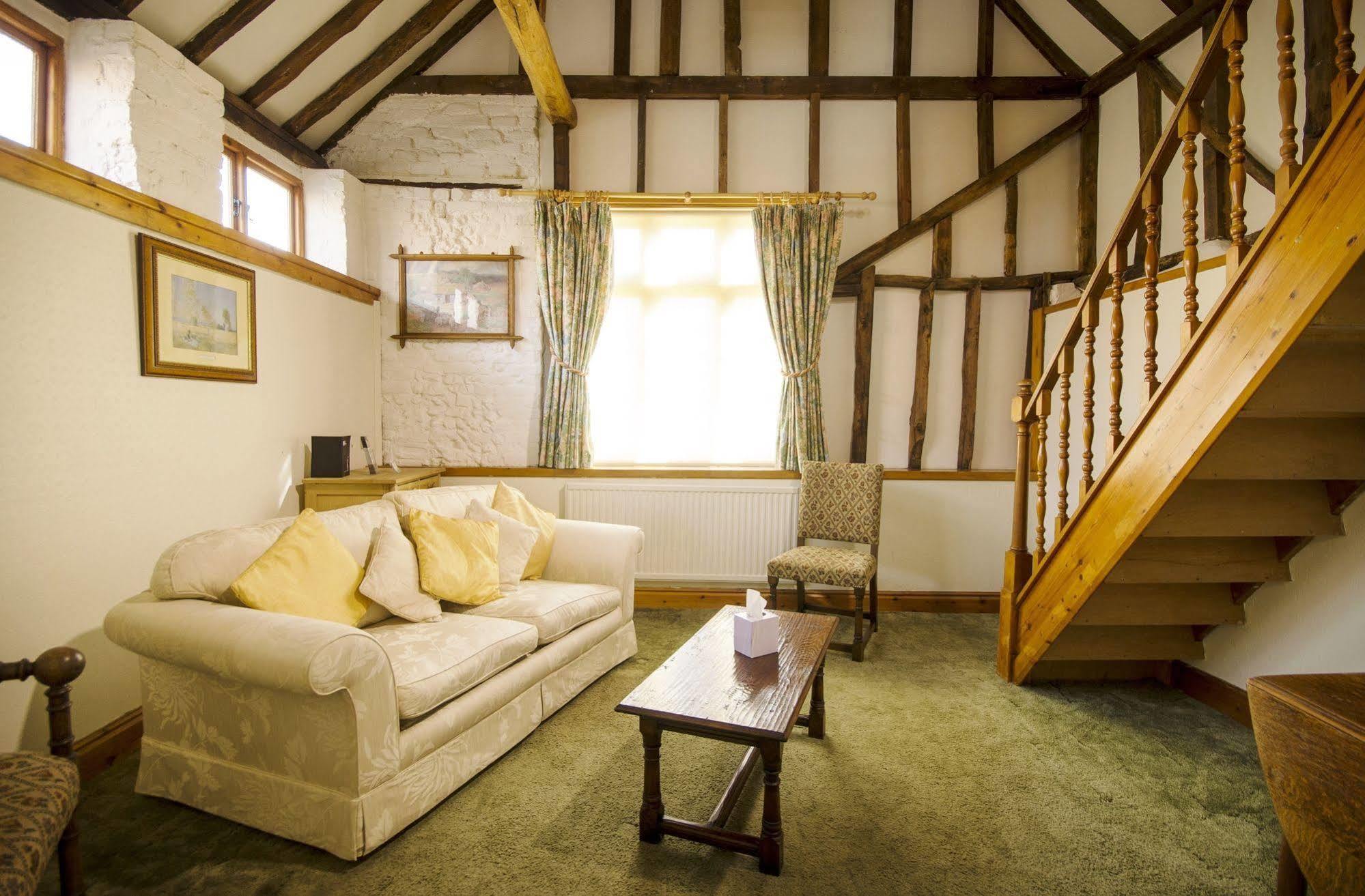 The Abbey Hotel & Apartments Bury St. Edmunds Екстериор снимка