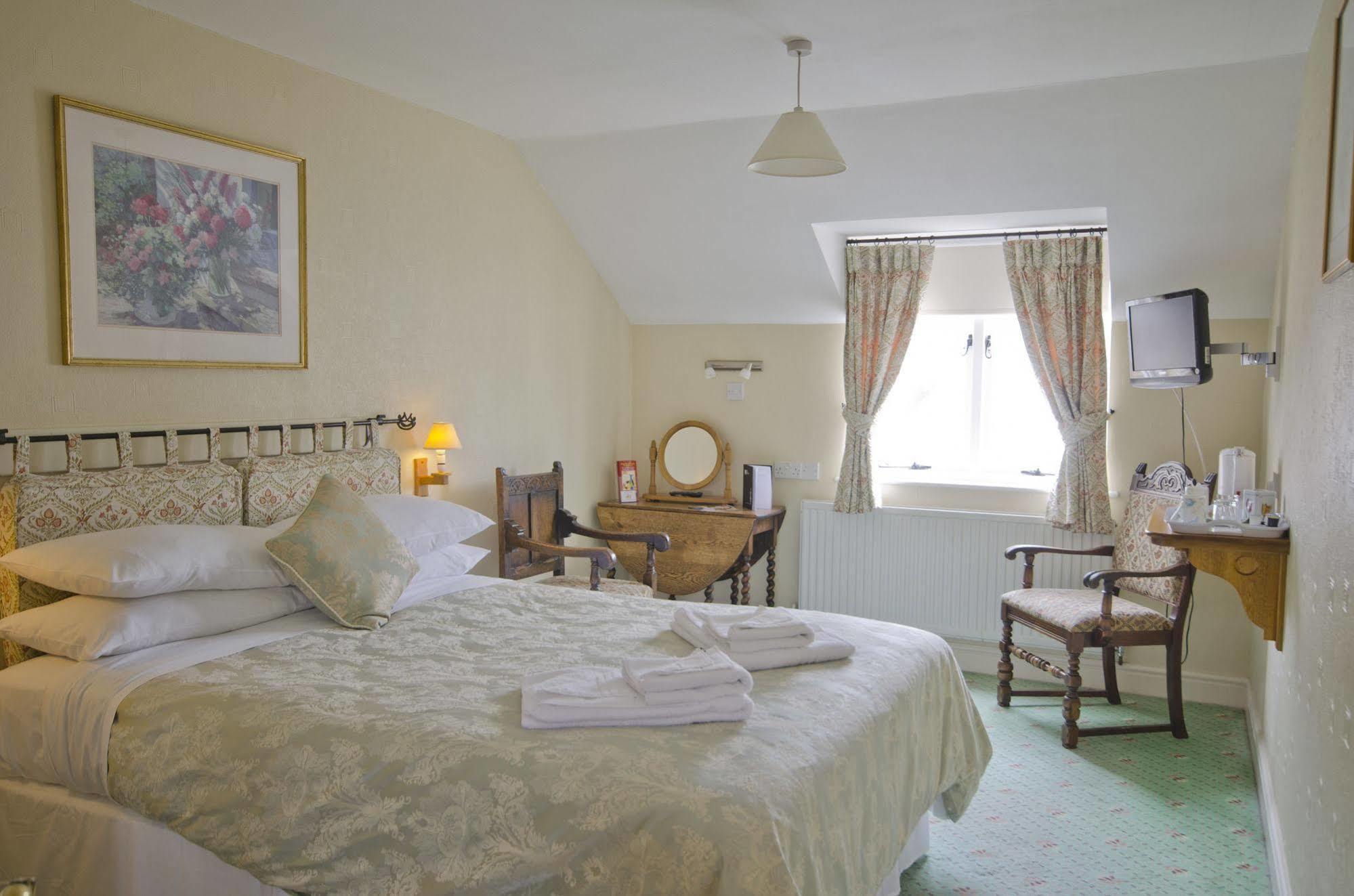 The Abbey Hotel & Apartments Bury St. Edmunds Екстериор снимка
