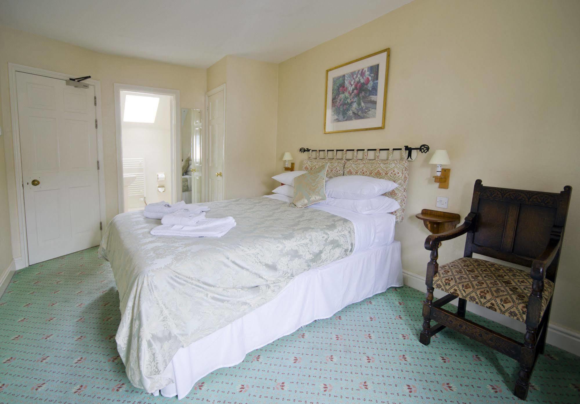 The Abbey Hotel & Apartments Bury St. Edmunds Екстериор снимка