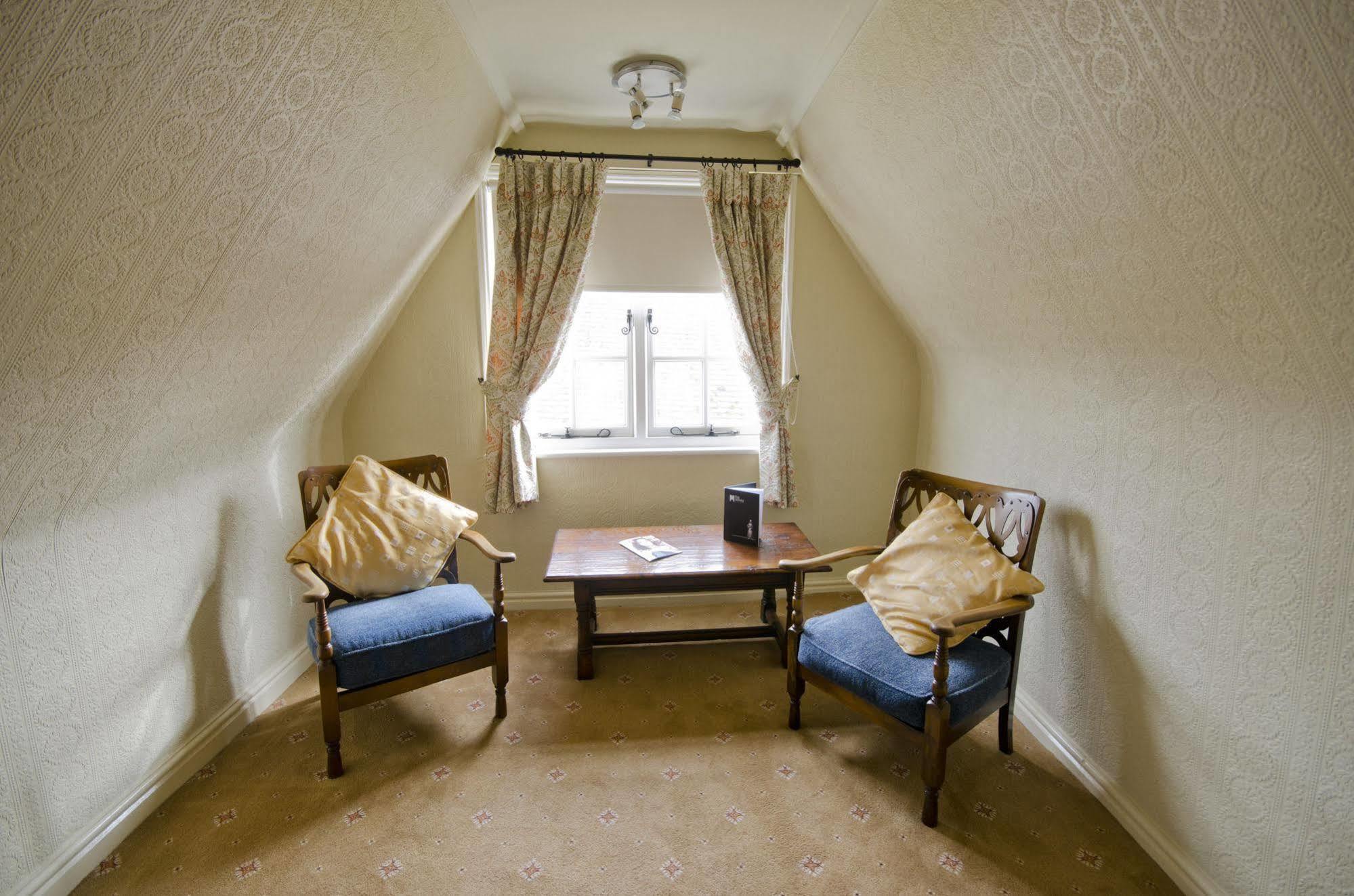 The Abbey Hotel & Apartments Bury St. Edmunds Екстериор снимка